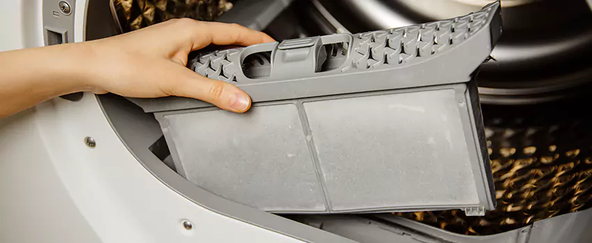 Signs Of A Clogged Dryer Lint Trap in Victoria, Texas